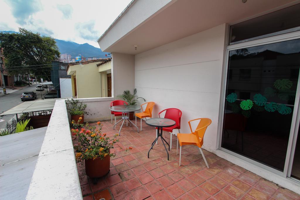 Poblado Park Guest House Medellin Ngoại thất bức ảnh